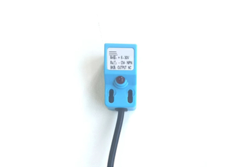 Proximity switch